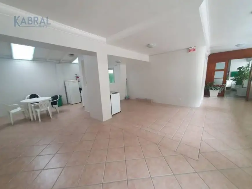 Foto 4 de Apartamento com 2 Quartos para alugar, 67m² em Centro, Florianópolis