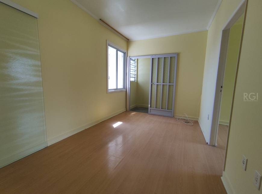 Foto 2 de Apartamento com 2 Quartos à venda, 57m² em São João, Porto Alegre