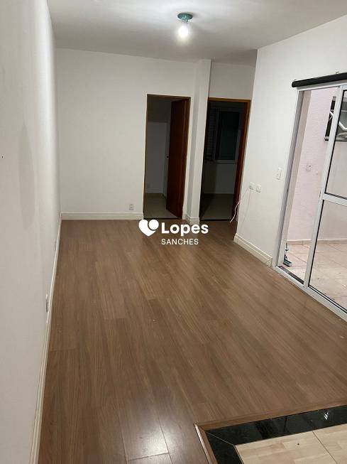 Foto 2 de Apartamento com 2 Quartos à venda, 42m² em Vila Junqueira, Santo André