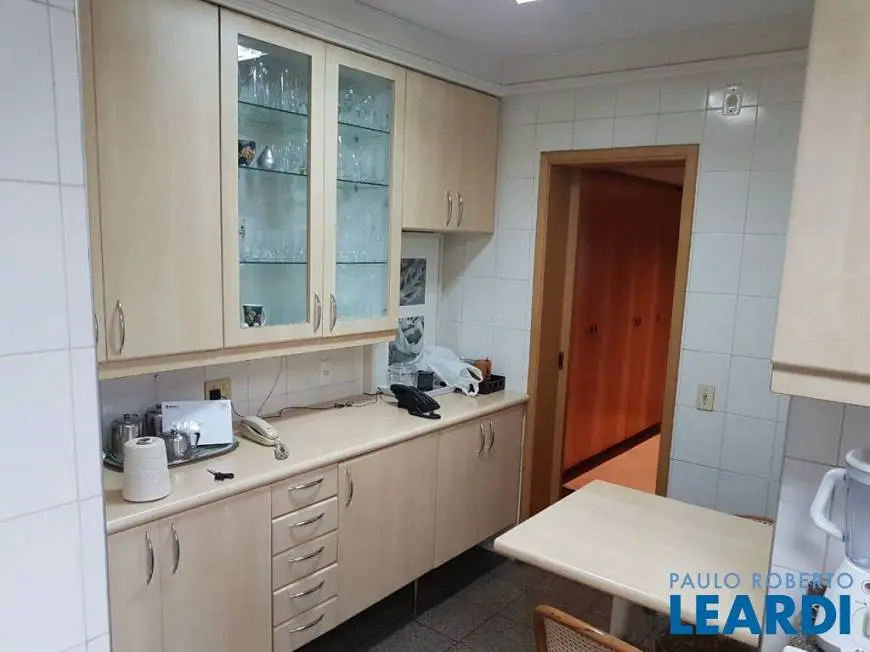 Foto 4 de Apartamento com 3 Quartos para alugar, 170m² em Chácara Klabin, São Paulo