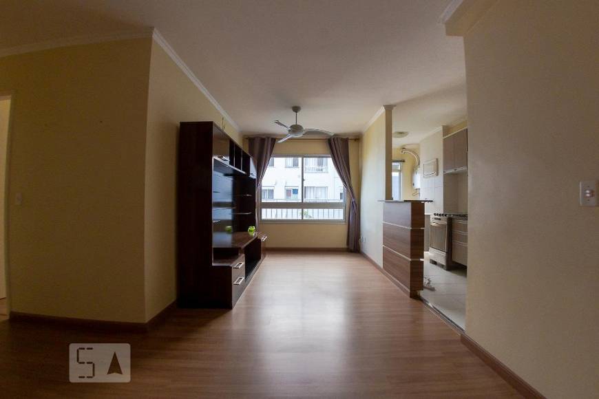 Foto 2 de Apartamento com 3 Quartos para alugar, 63m² em Passo das Pedras, Porto Alegre