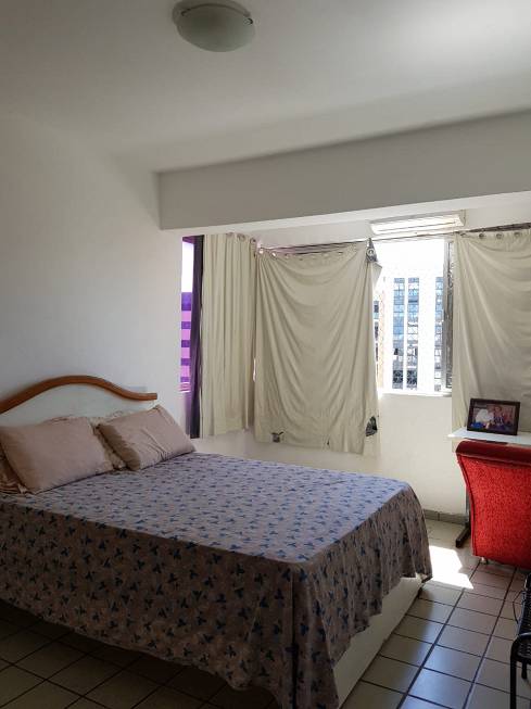 Foto 3 de Apartamento com 3 Quartos à venda, 110m² em Ponta Verde, Maceió