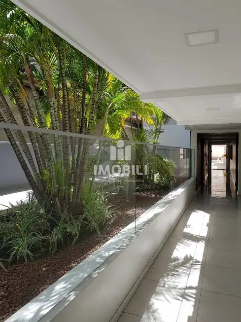 Foto 5 de Apartamento com 3 Quartos à venda, 110m² em Ponta Verde, Maceió