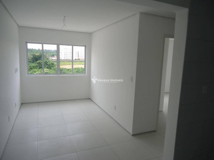 Foto 2 de Apartamento com 3 Quartos para alugar, 60m² em Uruguai, Teresina