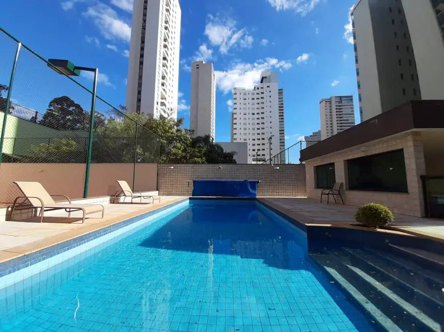 Foto 2 de Apartamento com 4 Quartos para venda ou aluguel, 217m² em Belvedere, Belo Horizonte