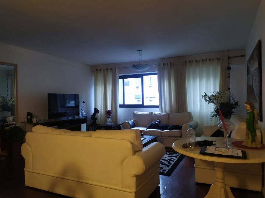 Foto 2 de Apartamento com 4 Quartos à venda, 170m² em Leme, Rio de Janeiro