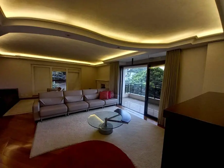 Foto 1 de Apartamento com 4 Quartos à venda, 208m² em Vila Madalena, São Paulo