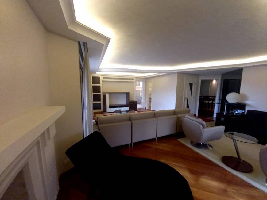 Foto 4 de Apartamento com 4 Quartos à venda, 208m² em Vila Madalena, São Paulo