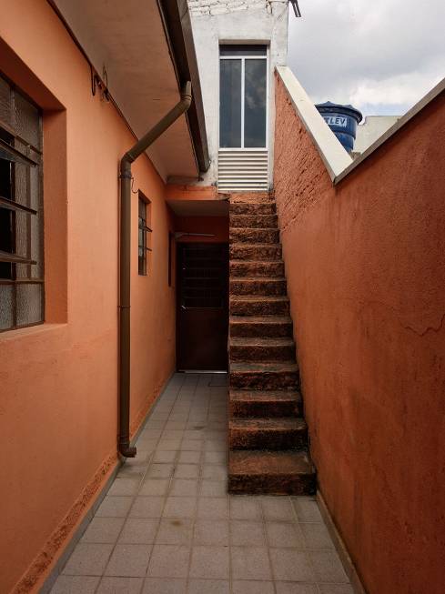 Foto 3 de Casa com 1 Quarto à venda, 150m² em Gopouva, Guarulhos