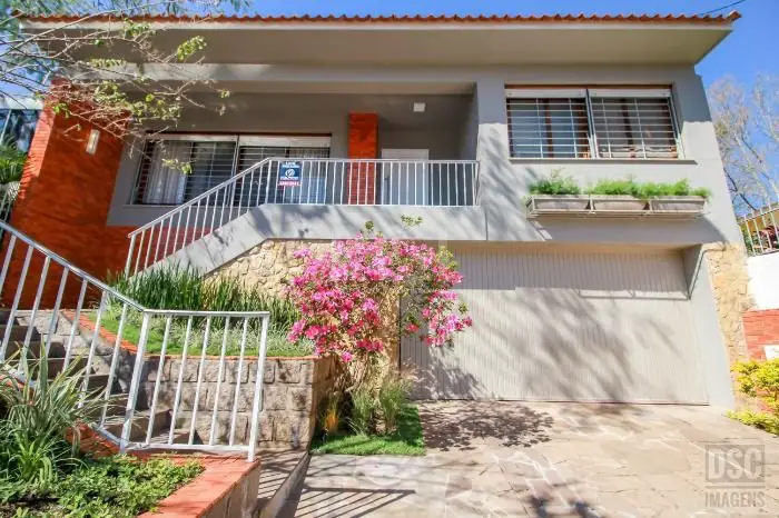 Foto 2 de Casa com 3 Quartos à venda, 220m² em Boa Vista, Porto Alegre