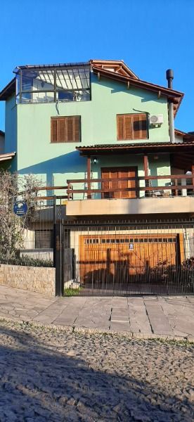 Foto 3 de Casa com 3 Quartos à venda, 332m² em Espiríto Santo, Porto Alegre