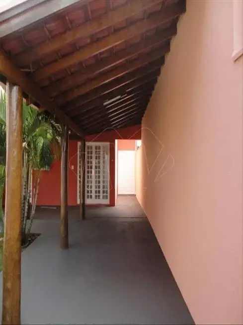 Foto 3 de Casa com 3 Quartos para alugar, 139m² em Jardim dos Flamboyants, Araraquara