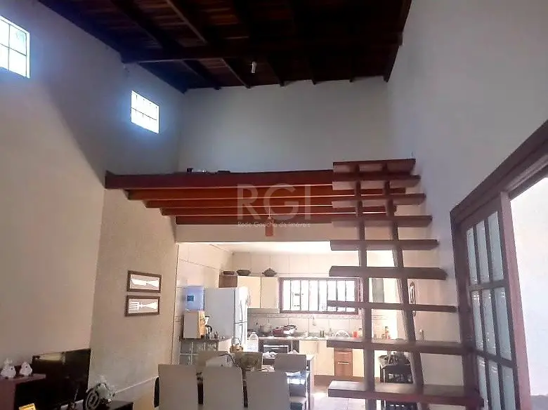 Foto 3 de Casa com 3 Quartos à venda, 144m² em Santa Fé, Porto Alegre