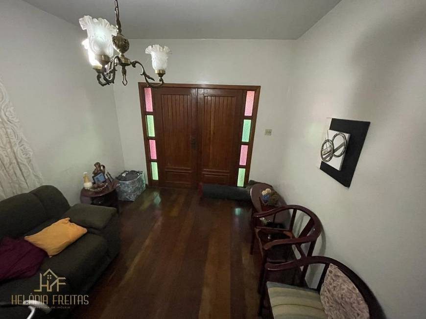 Foto 3 de Casa com 3 Quartos à venda, 360m² em Santa Mônica, Belo Horizonte