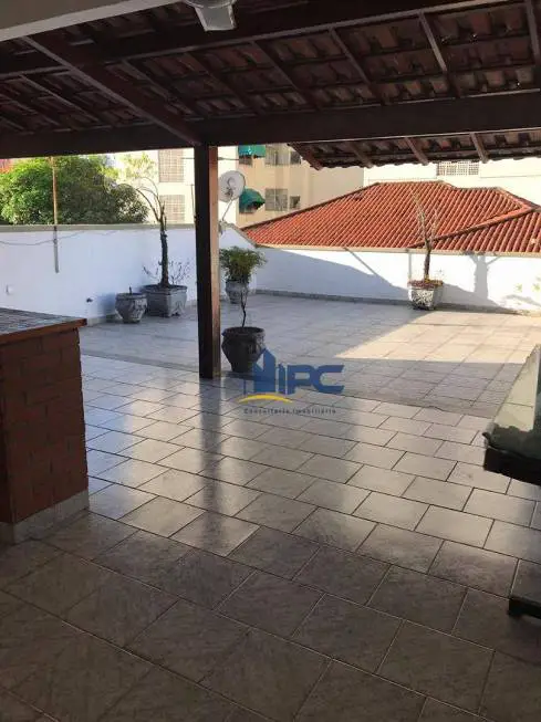 Foto 2 de Casa com 3 Quartos à venda, 110m² em Santa Rosa, Niterói