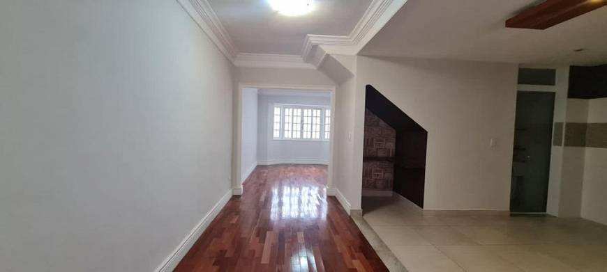 Foto 2 de Casa com 3 Quartos para alugar, 200m² em Vila Nova Conceição, São Paulo