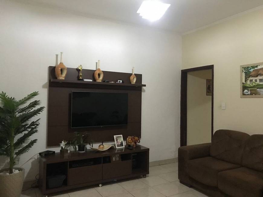 Foto 2 de Casa com 3 Quartos à venda, 130m² em Vila Tibirica, Santo André