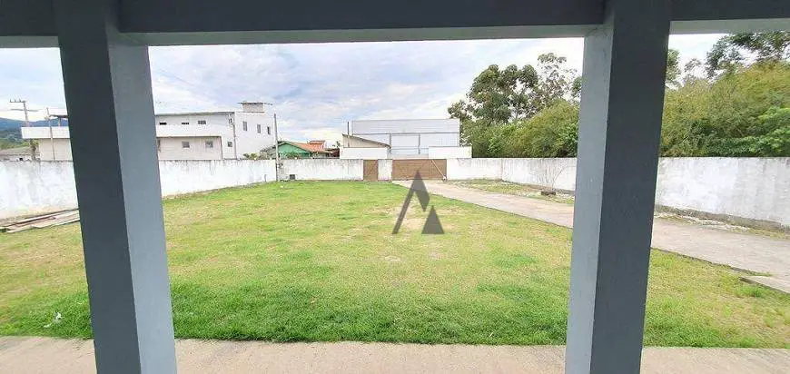 Foto 4 de Casa com 4 Quartos à venda, 166m² em Araçatuba, Imbituba