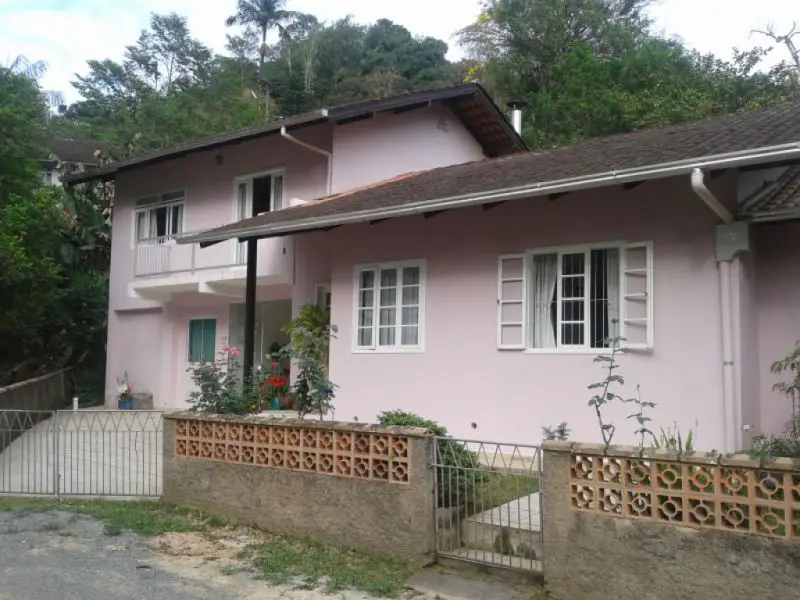 Foto 1 de Casa com 4 Quartos à venda, 190m² em Bom Retiro, Blumenau