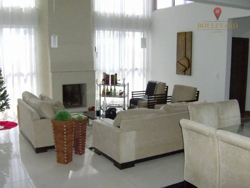 Foto 1 de Casa com 4 Quartos à venda, 362m² em Guabirotuba, Curitiba