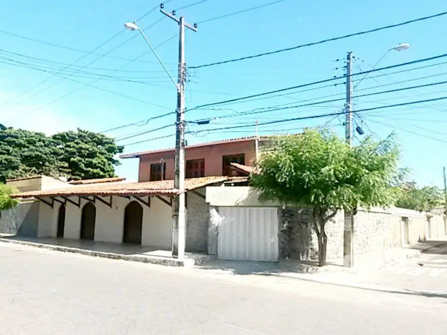 Foto 1 de Casa com 4 Quartos à venda, 267m² em Papicu, Fortaleza