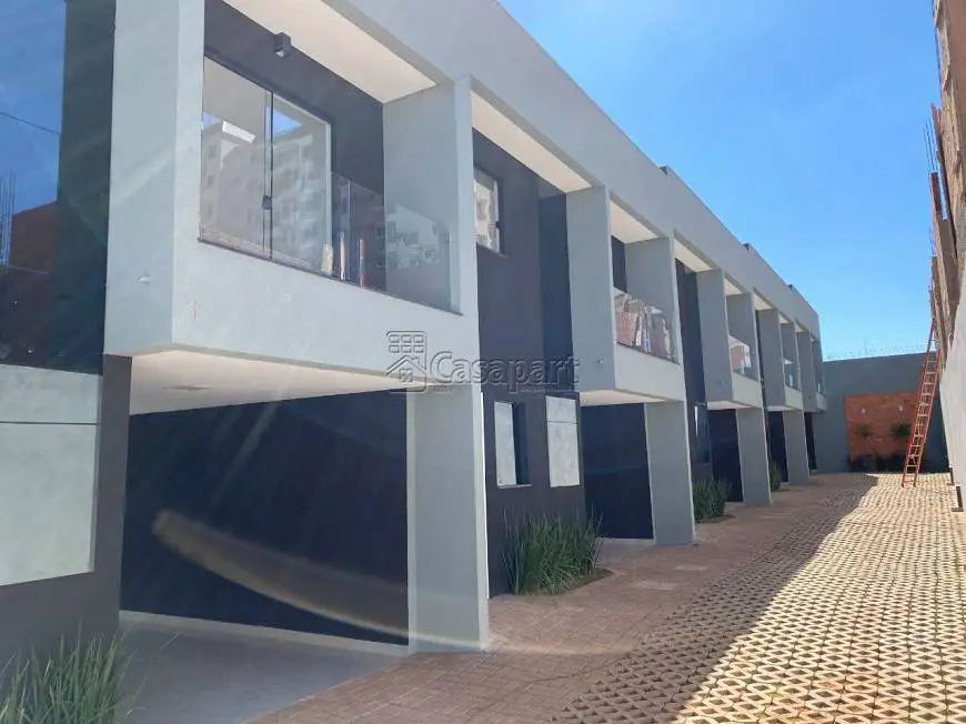 Foto 2 de Sobrado com 3 Quartos à venda, 92m² em Mata do Jacinto, Campo Grande