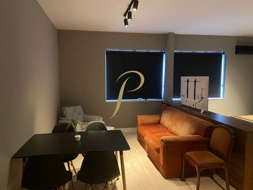 Foto 2 de Apartamento com 1 Quarto à venda, 44m² em Atiradores, Joinville