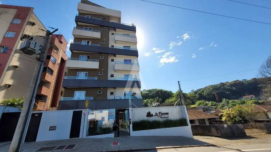 Foto 1 de Apartamento com 1 Quarto à venda, 62m² em Bom Retiro, Joinville