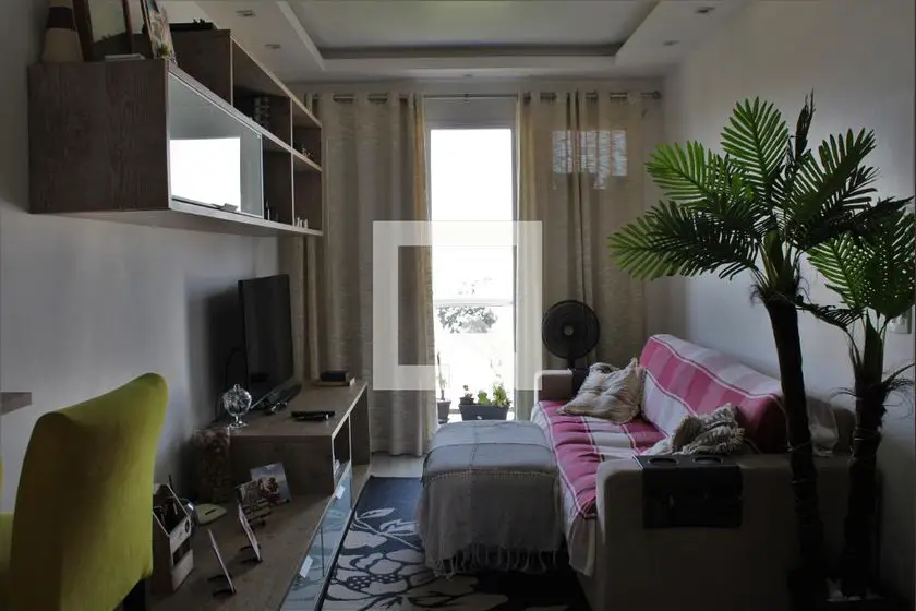 Foto 2 de Apartamento com 2 Quartos para alugar, 60m² em Cascadura, Rio de Janeiro