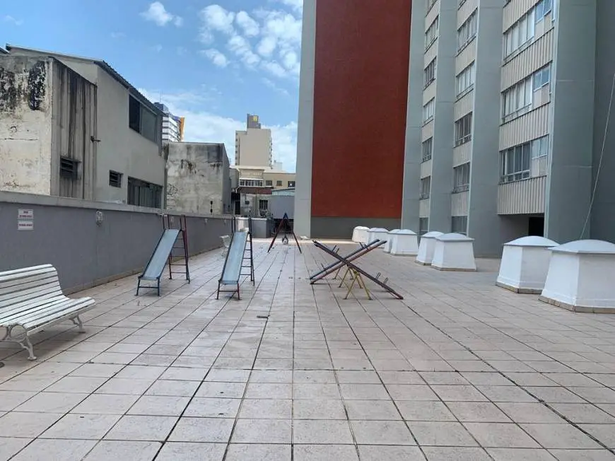 Foto 4 de Apartamento com 2 Quartos à venda, 58m² em Centro, Curitiba