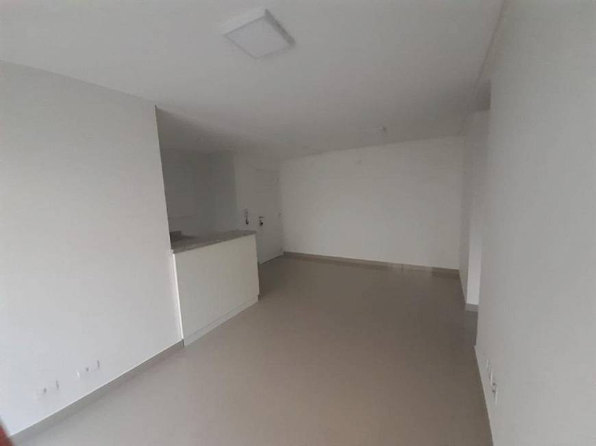 Foto 4 de Apartamento com 2 Quartos para alugar, 60m² em Ecoville, Curitiba