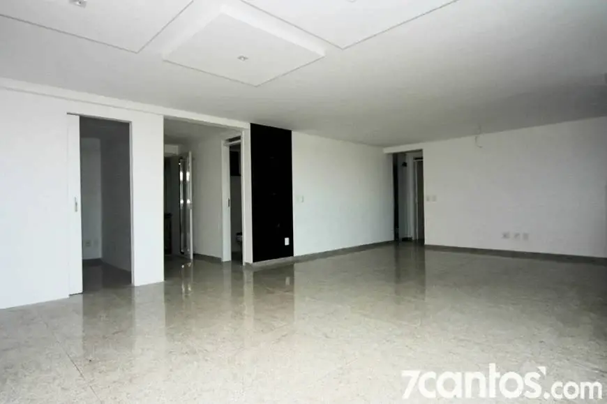 Foto 4 de Apartamento com 3 Quartos para alugar, 216m² em Cocó, Fortaleza
