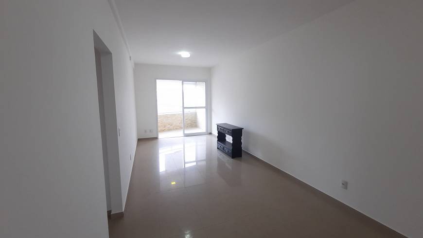 Foto 1 de Apartamento com 3 Quartos para alugar, 80m² em Encruzilhada, Santos
