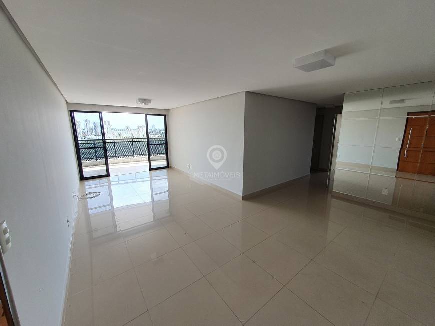 Foto 2 de Apartamento com 3 Quartos à venda, 140m² em Horto, Teresina