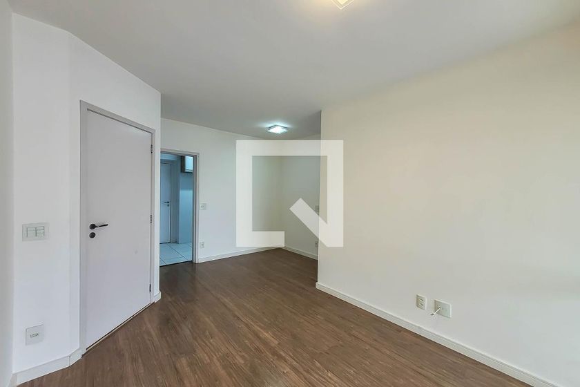 Foto 5 de Apartamento com 3 Quartos para alugar, 80m² em Vila das Mercês, São Paulo
