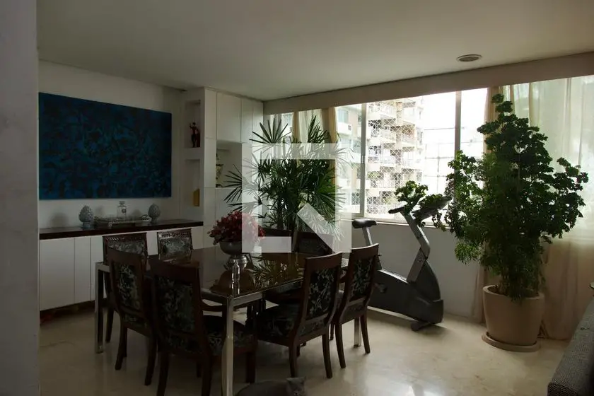 Foto 3 de Apartamento com 4 Quartos à venda, 260m² em Leblon, Rio de Janeiro