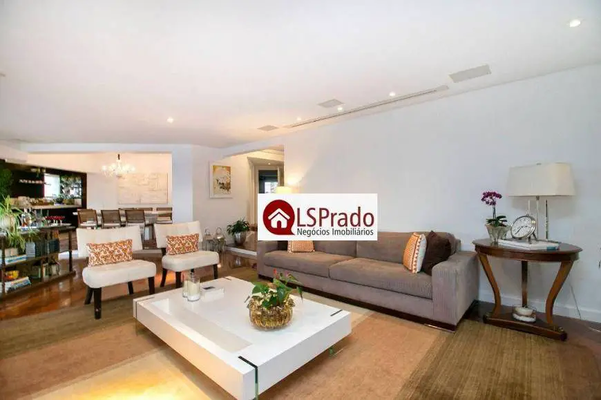 Foto 2 de Apartamento com 4 Quartos à venda, 285m² em Panamby, São Paulo
