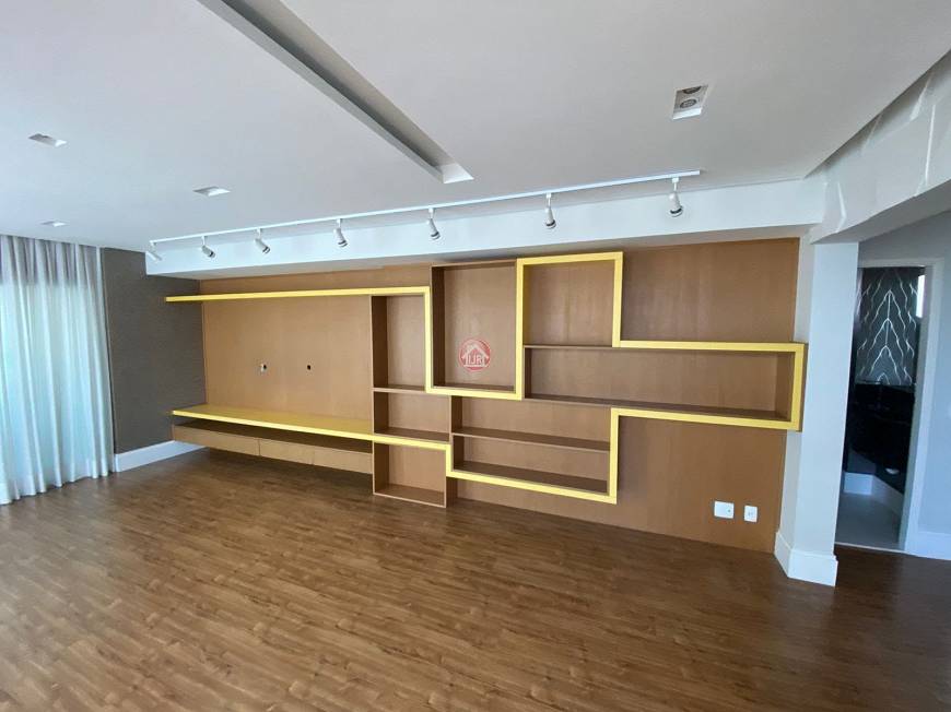 Foto 3 de Apartamento com 4 Quartos à venda, 200m² em Santana, São Paulo