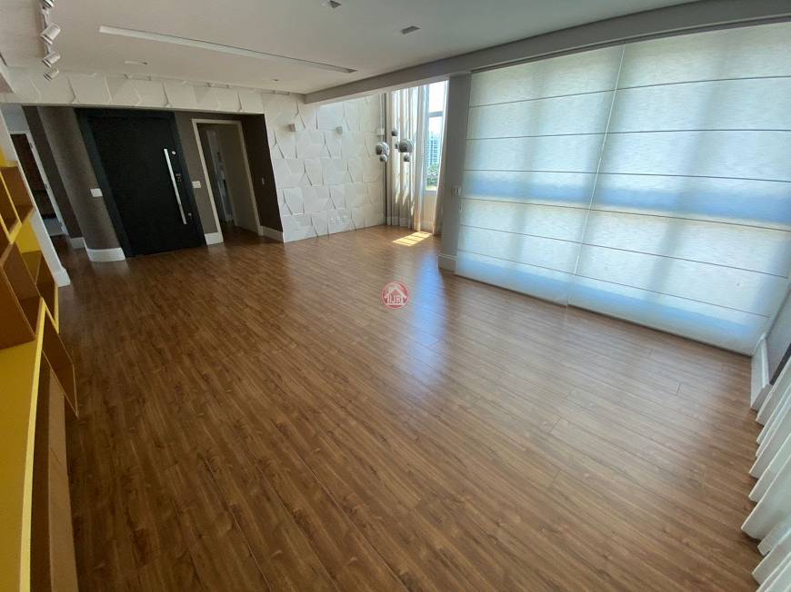 Foto 4 de Apartamento com 4 Quartos à venda, 200m² em Santana, São Paulo