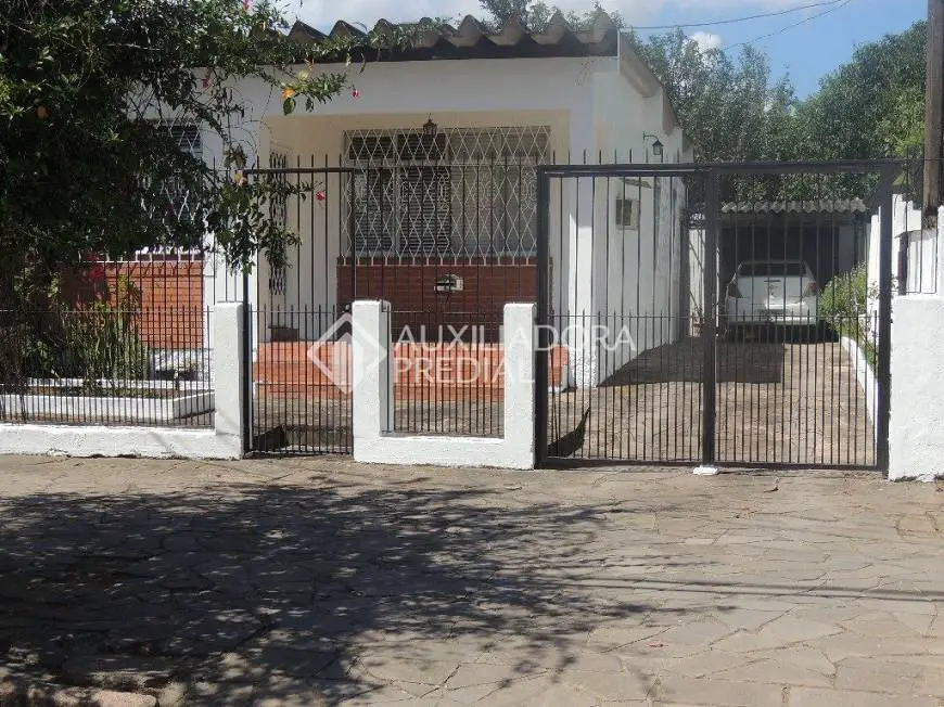 Foto 1 de Casa com 2 Quartos à venda, 120m² em Camaquã, Porto Alegre