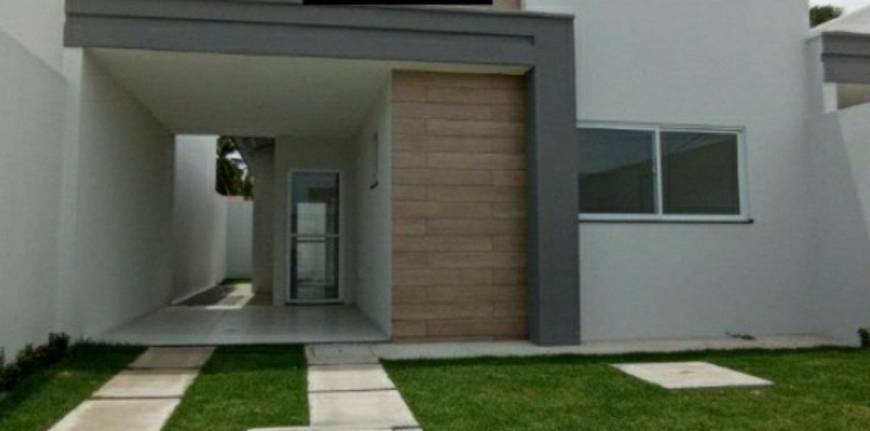 Foto 1 de Casa com 3 Quartos à venda, 120m² em Presidente Kennedy, Fortaleza