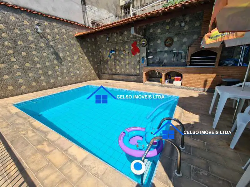 Foto 1 de Casa com 4 Quartos à venda, 66m² em Inhaúma, Rio de Janeiro