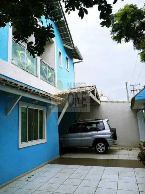 Foto 1 de Casa com 4 Quartos à venda, 360m² em Recreio, Rio das Ostras