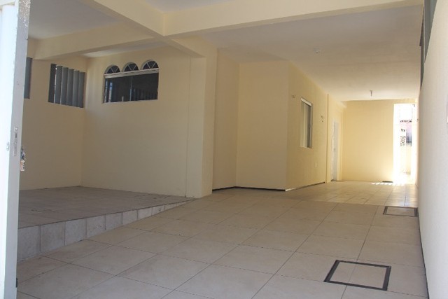 Foto 2 de Casa com 5 Quartos à venda, 199m² em Sapiranga, Fortaleza