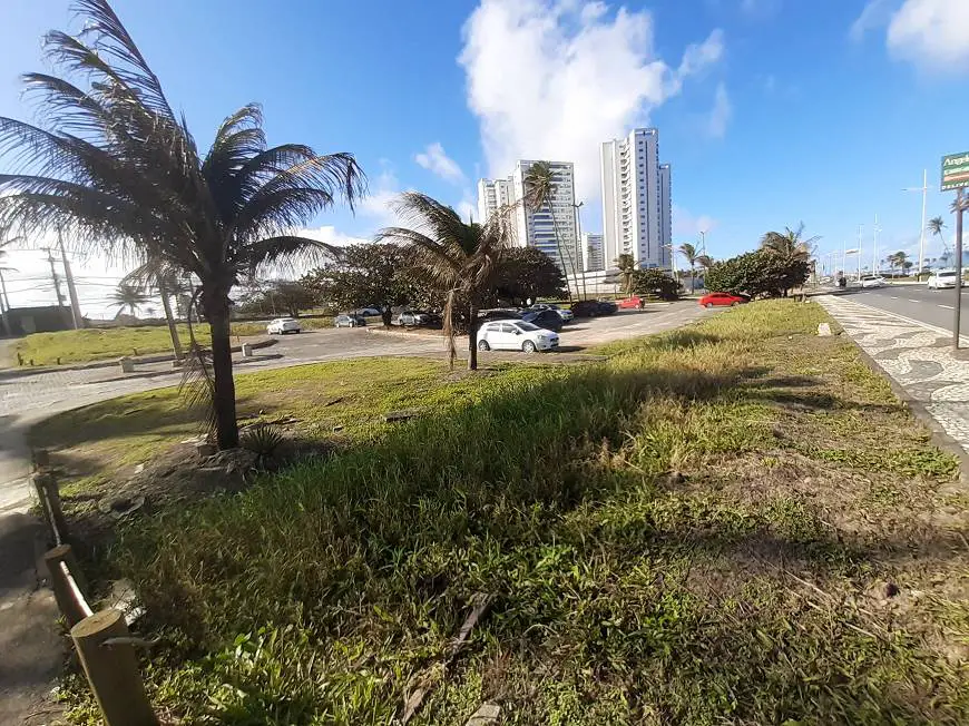 Foto 1 de Lote/Terreno à venda, 2070m² em Pituaçu, Salvador