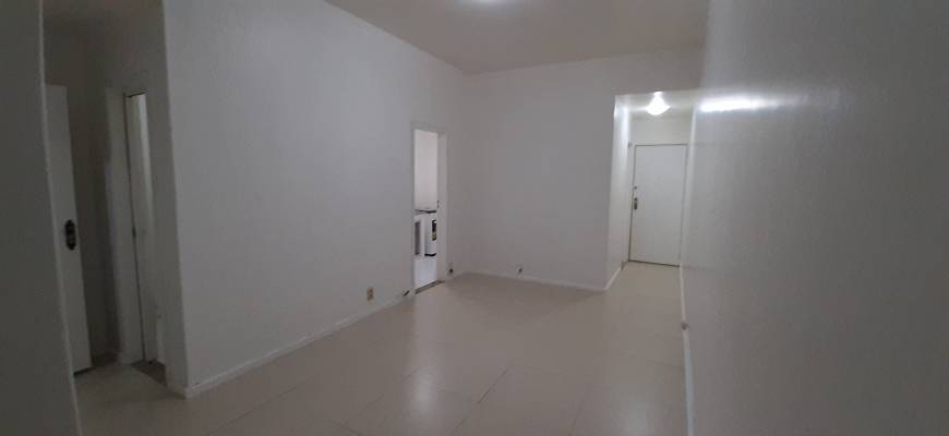 Foto 3 de Apartamento com 1 Quarto para alugar, 54m² em Copacabana, Rio de Janeiro