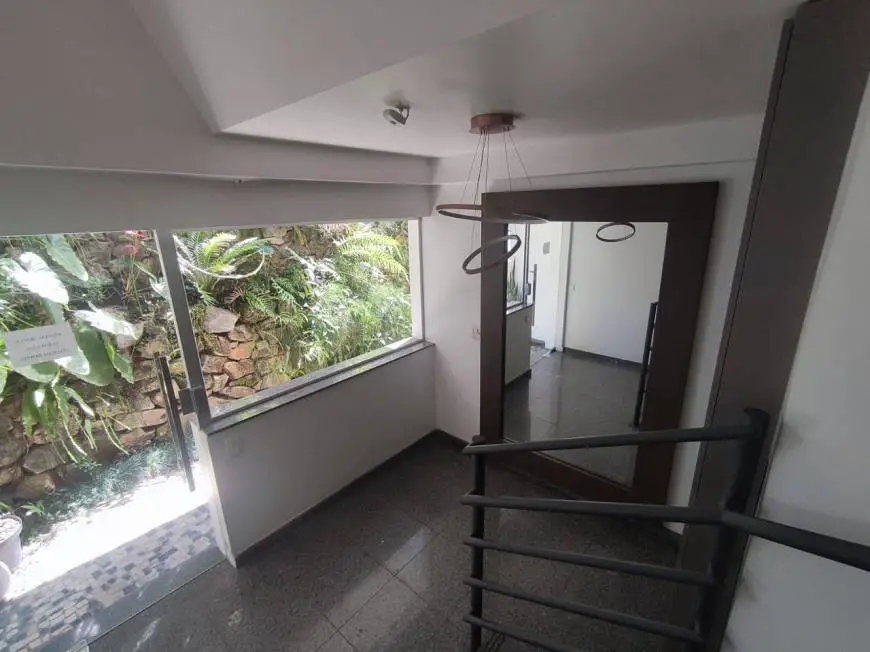 Foto 3 de Apartamento com 1 Quarto para alugar, 40m² em Sion, Belo Horizonte