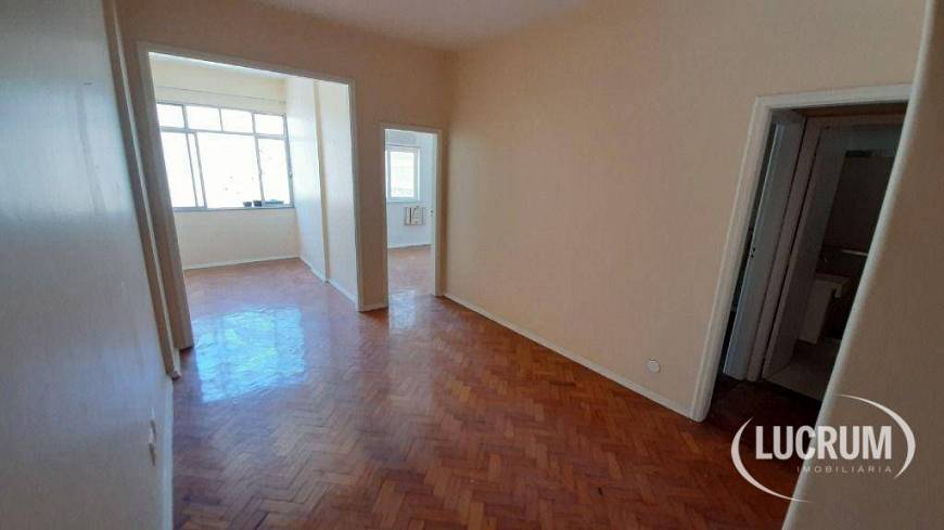 Foto 1 de Apartamento com 2 Quartos para alugar, 70m² em Laranjeiras, Rio de Janeiro