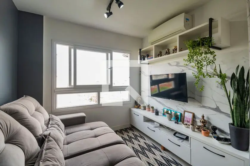 Foto 2 de Apartamento com 2 Quartos para alugar, 64m² em Navegantes, Porto Alegre