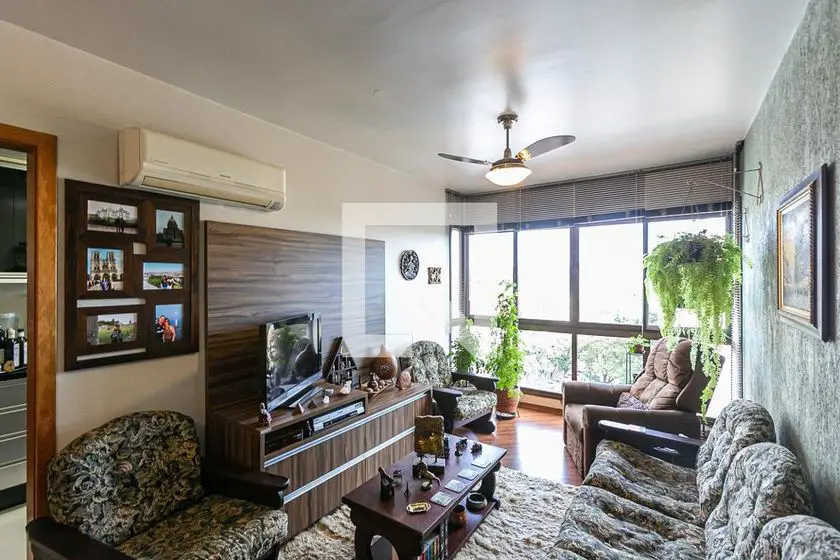 Foto 1 de Apartamento com 2 Quartos para alugar, 64m² em Santana, Porto Alegre